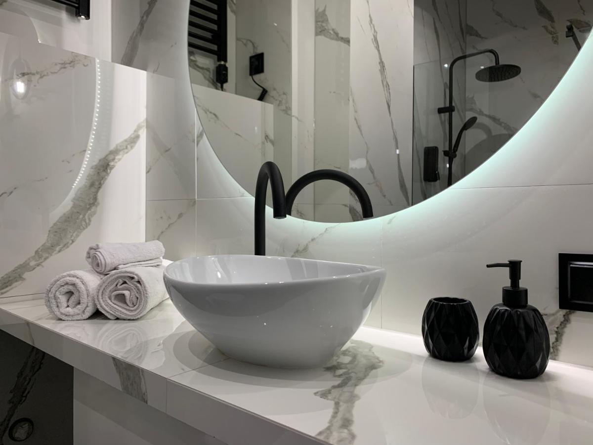Allure Premium Apartment Lublin Ngoại thất bức ảnh